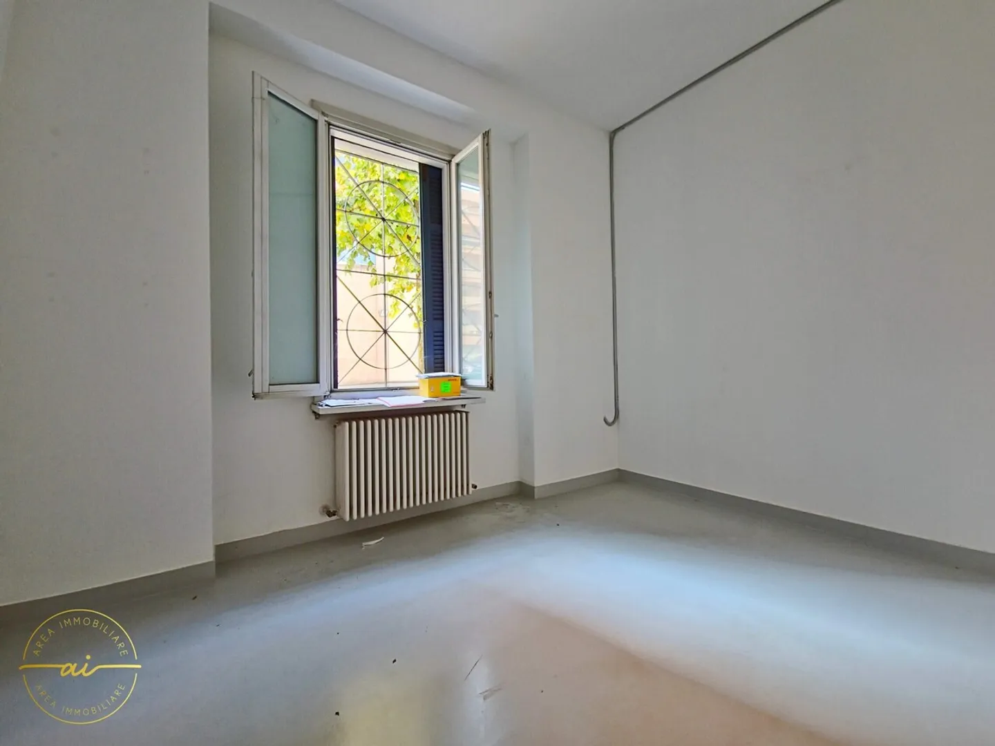 UFFICIO A POCHI PASSI DAL CENTRO DI CHIASSO - Foto 4 di 5