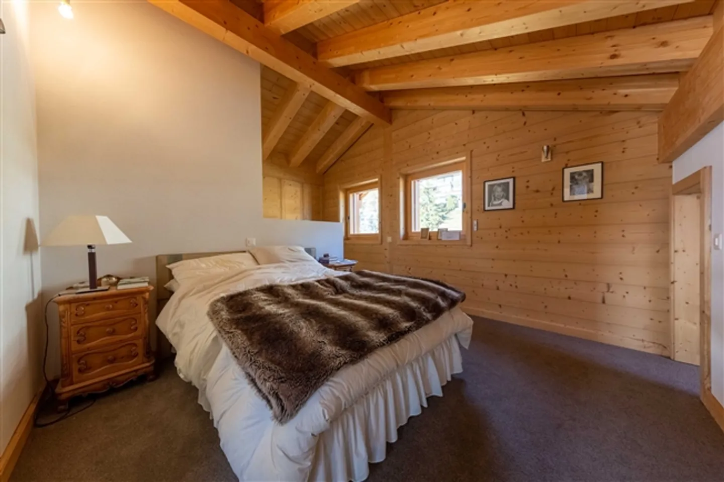 «Außergewöhnliches Penthouse im Herzen des Dorfes» - Foto 9 von 13