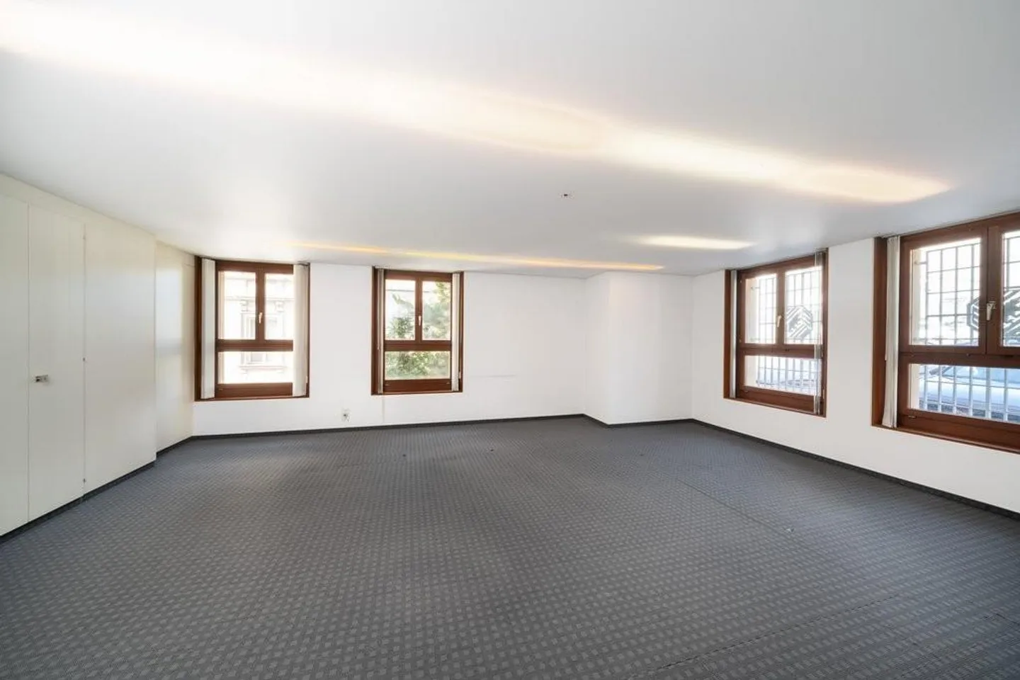 Bürofläche im Zentrum von Tramelan - Foto 8 von 12