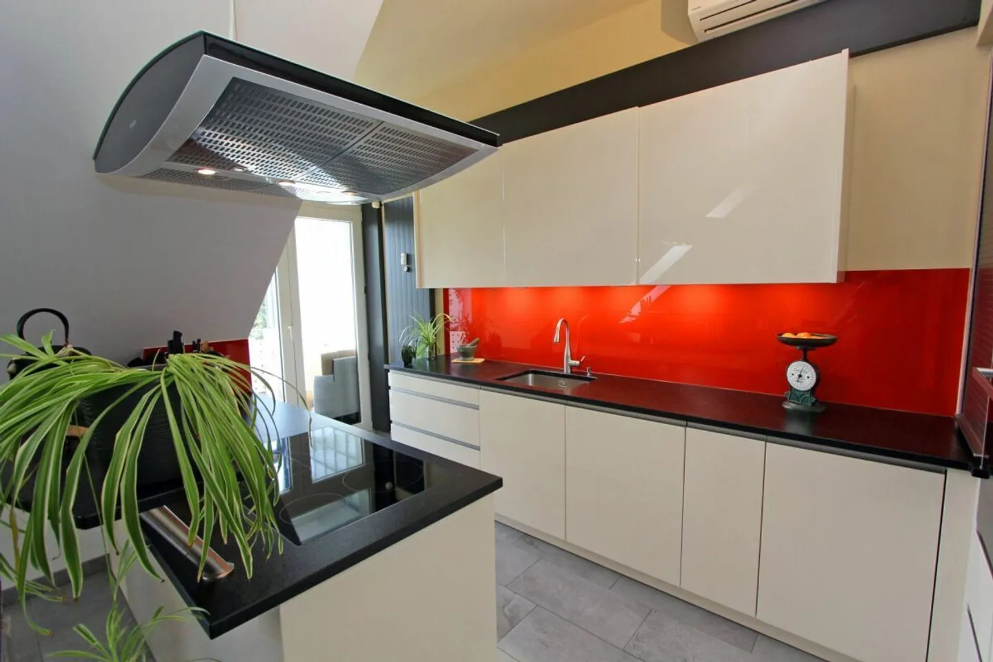 Sensationelle Dachwohnung - Foto 4 von 9