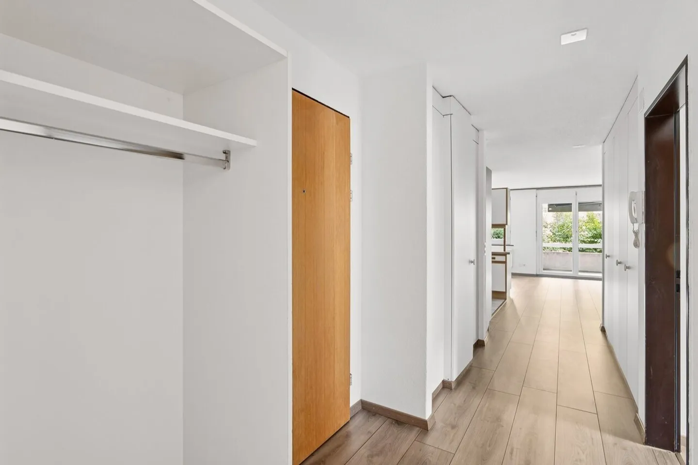 Spacious Layout - Fireplace - Balcony - Ideal Location! - Photo 8 of 9