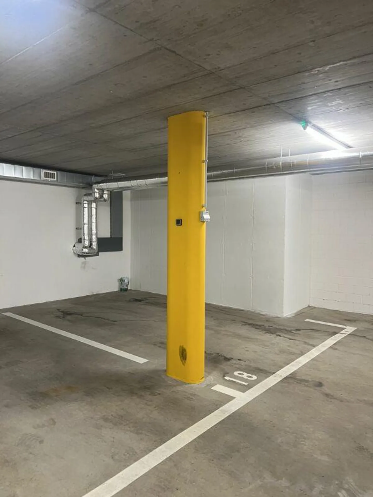 Underground parking space in prime location directly on Lake Constance in Horn TG - Photo 3 of 3
