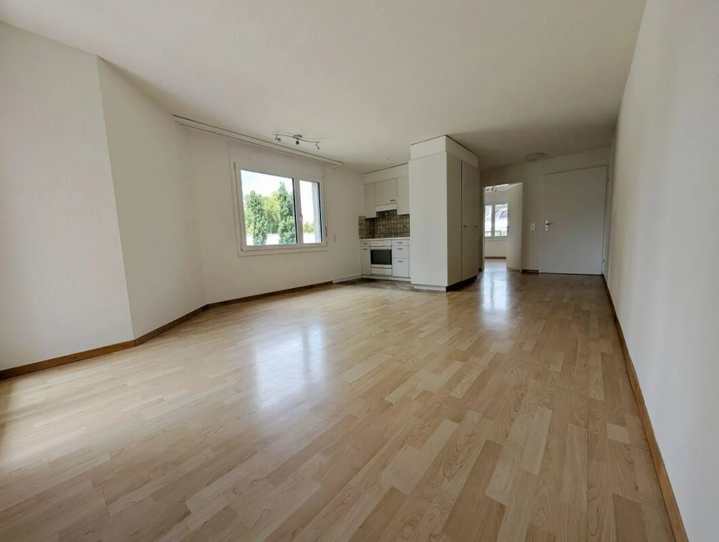 Gemütliche 2.5 Zimmer-Wohnung - Foto 3 von 8
