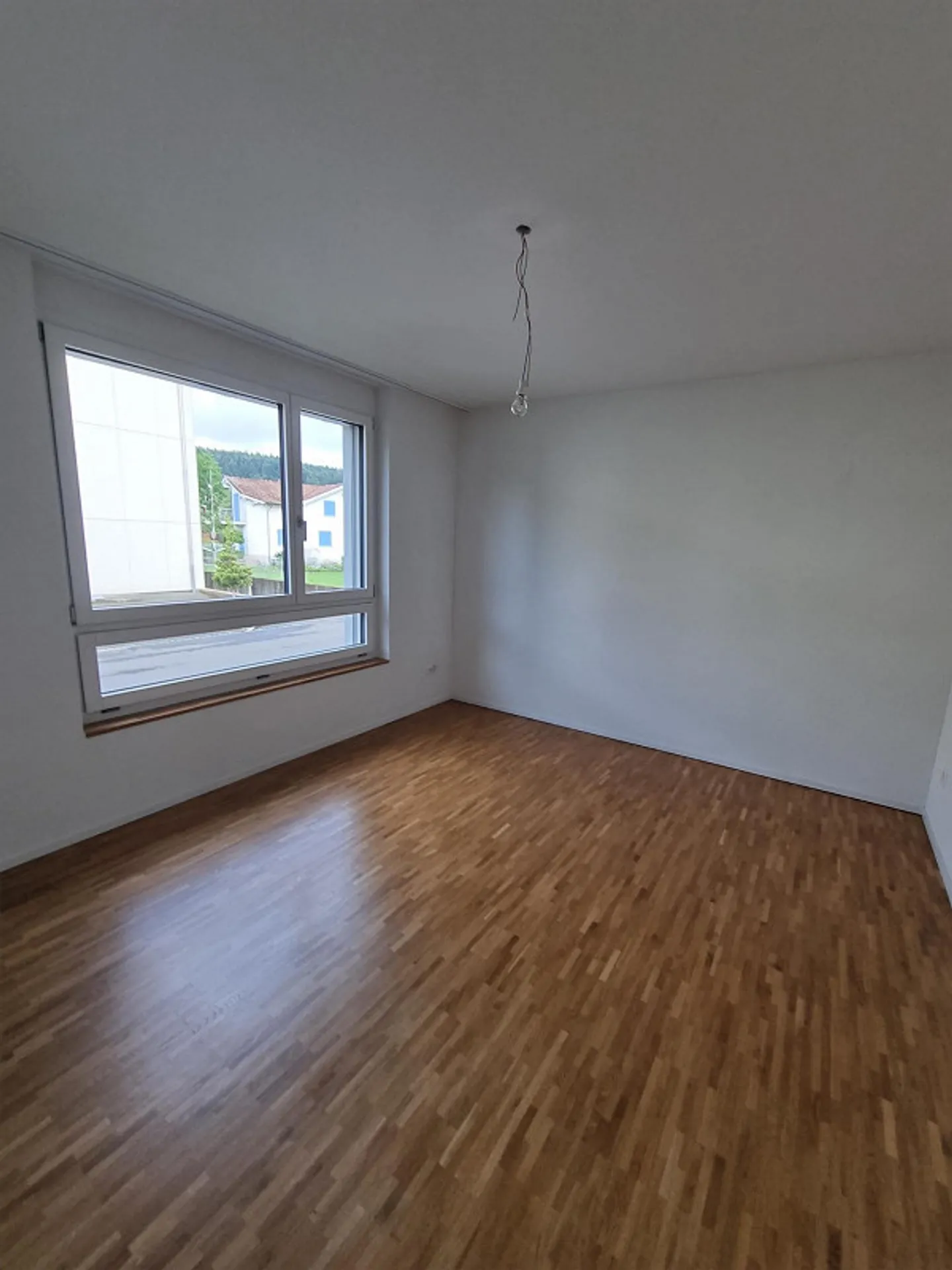 Sunny and bright 4 ½ ground floor apartment in Schöftland - Photo 2 of 10