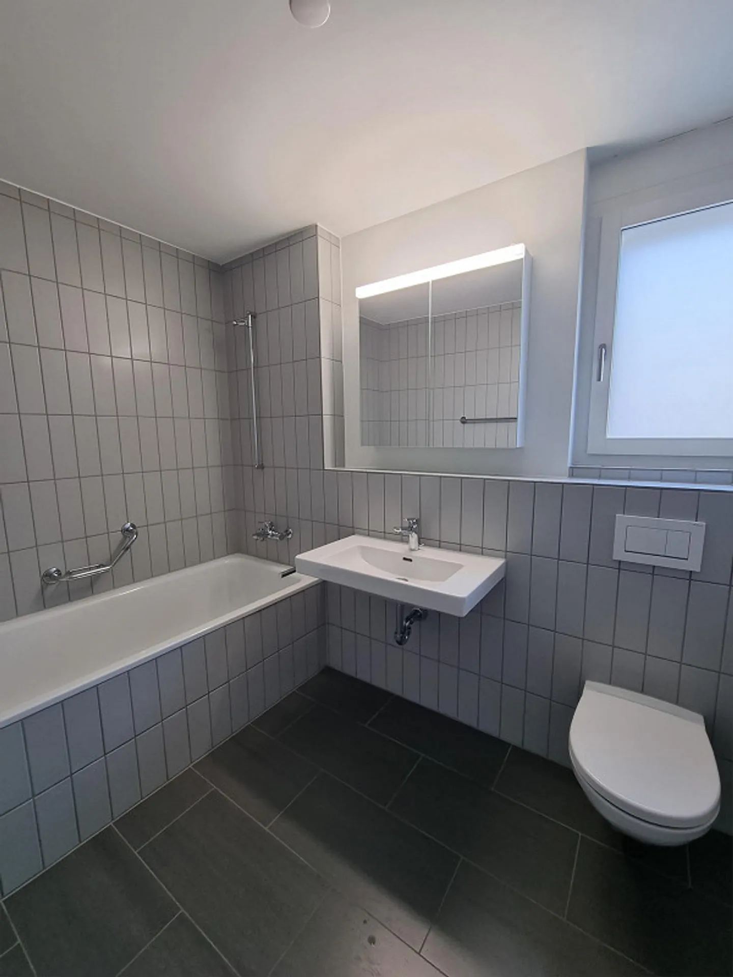 Sunny and bright 4 ½ ground floor apartment in Schöftland - Photo 4 of 10