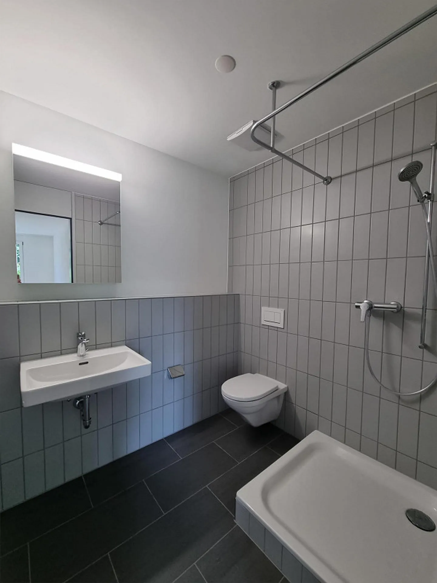 Sunny and bright 4 ½ ground floor apartment in Schöftland - Photo 5 of 10