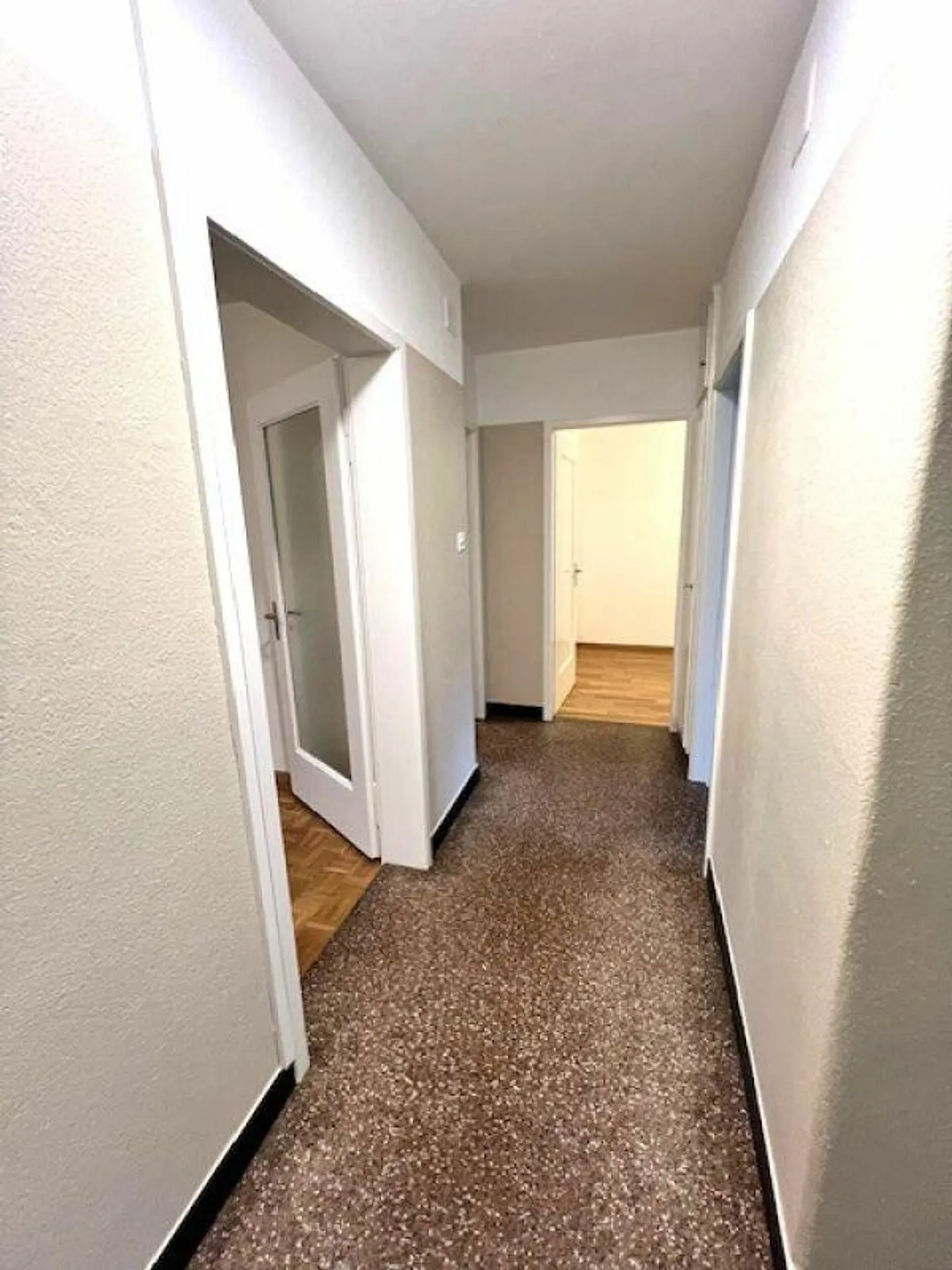 Modern, renovated 3-room apartment with beautiful balcony - Photo 12 of 15