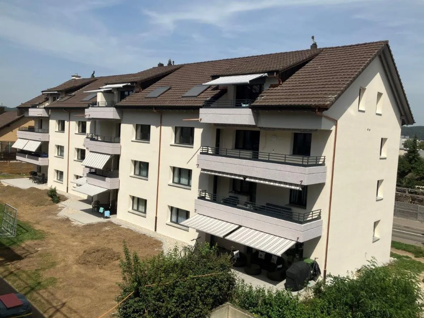 Appartements rénovés de 3,5 pièces dans un emplacement recherché à louer - Photo 1 sur 17