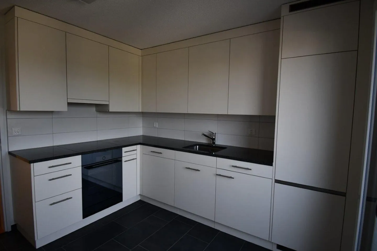 Appartements rénovés de 3,5 pièces dans un emplacement recherché à louer - Photo 8 sur 17