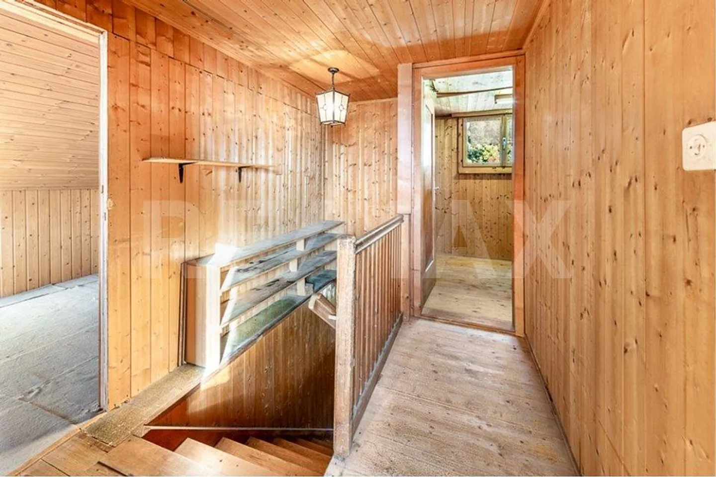 Casa unifamiliare in una bella zona residenziale - Foto 11 di 13