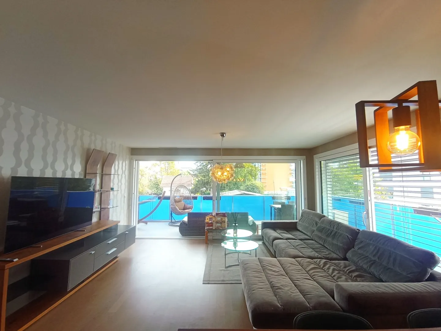 Appartement Moderne de 3 Chambres - Photo 1 sur 25