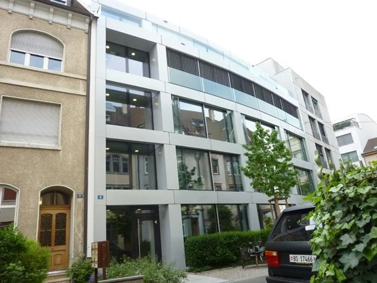Appartement en duplex exclusif de 6 pièces au-dessus des toits de Bâle - Photo 1 sur 12