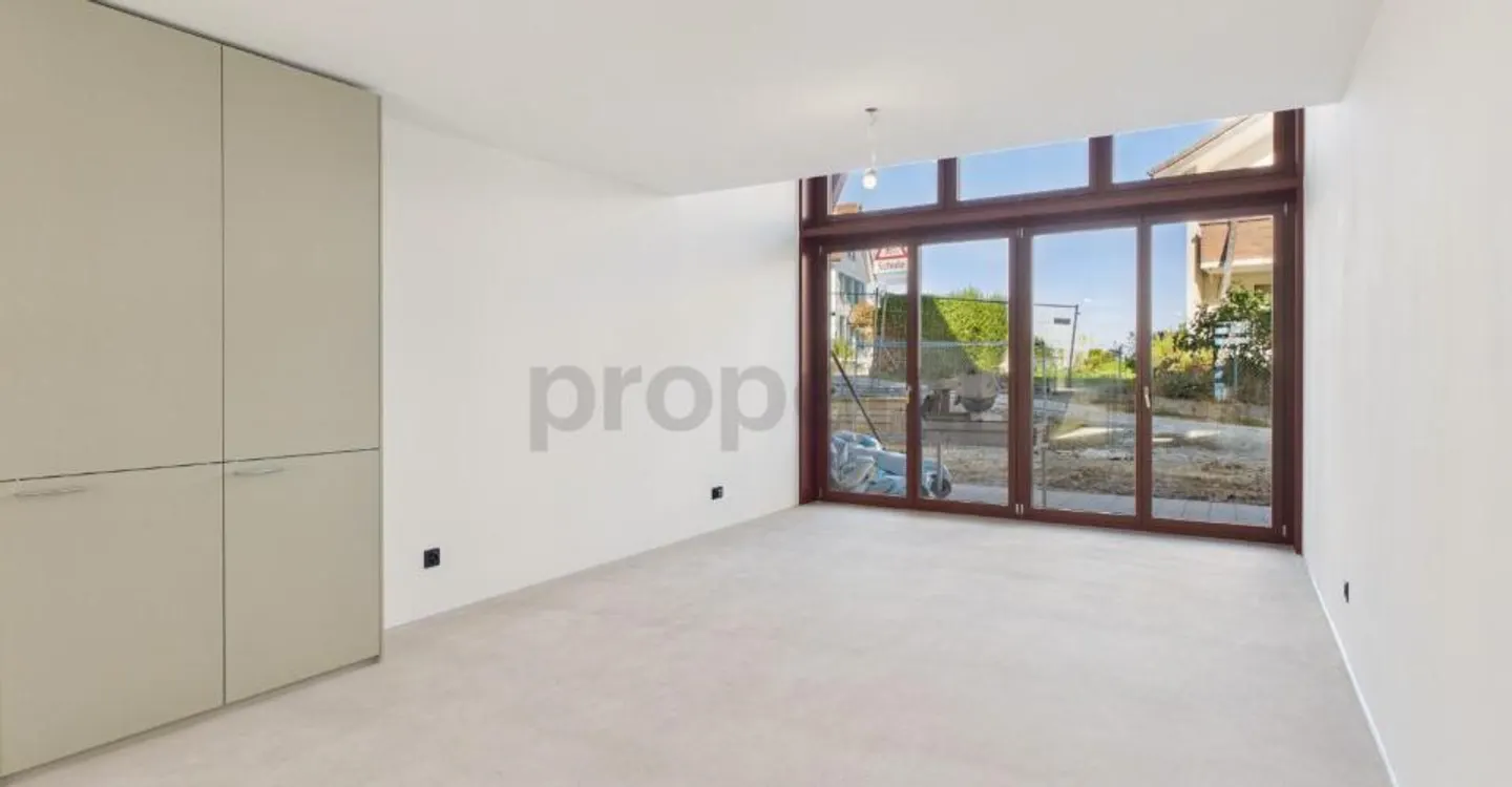 Eleganza moderna con galleria da sogno: townhouse di nuova costruzione con 4,5 stanze - Foto 1 di 9