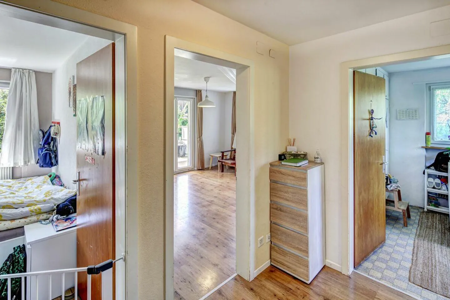Charming Single-Family Home with Large Garden and Green View - Photo 13 of 17