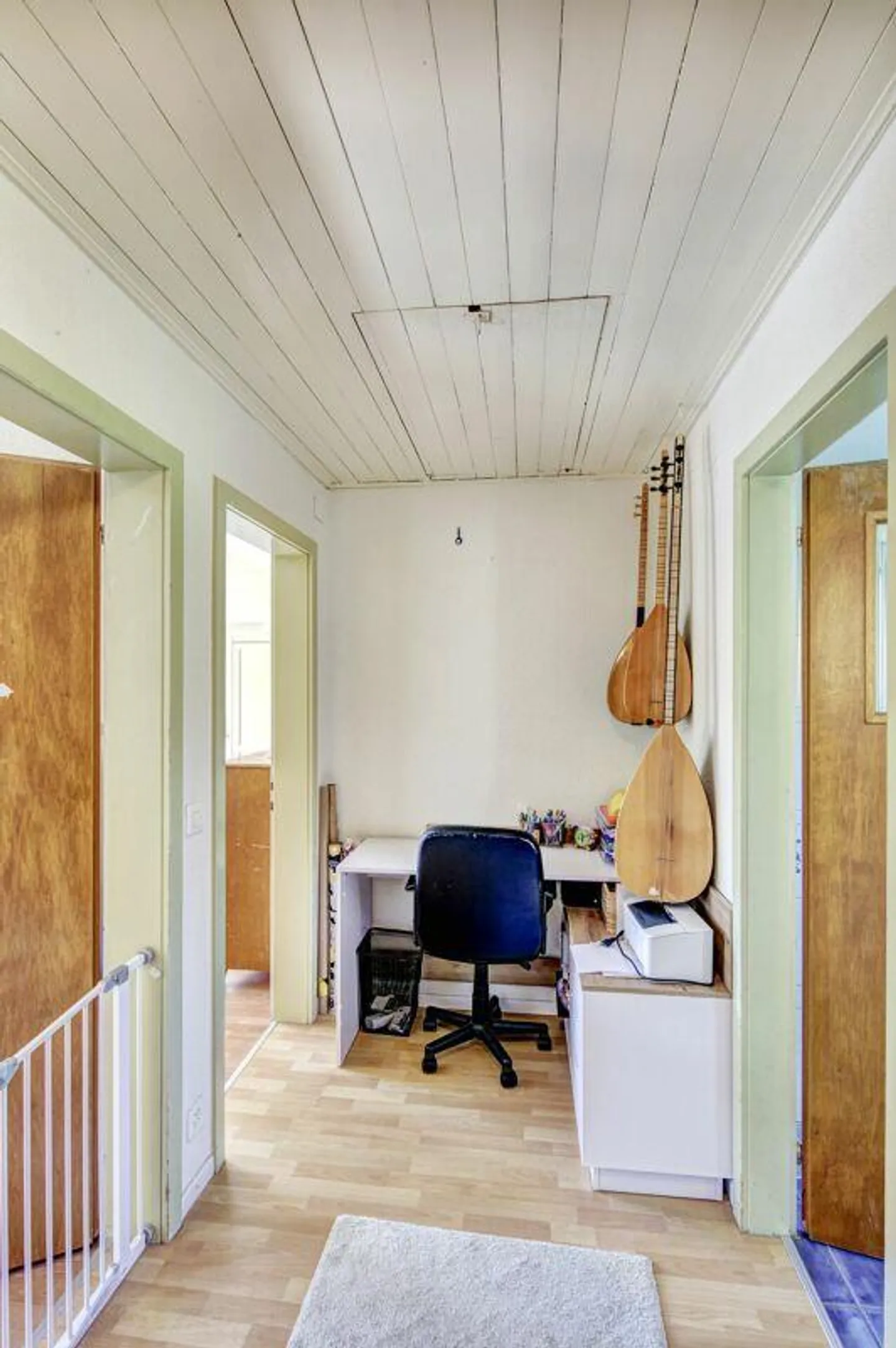 Charming Single-Family Home with Large Garden and Green View - Photo 16 of 17