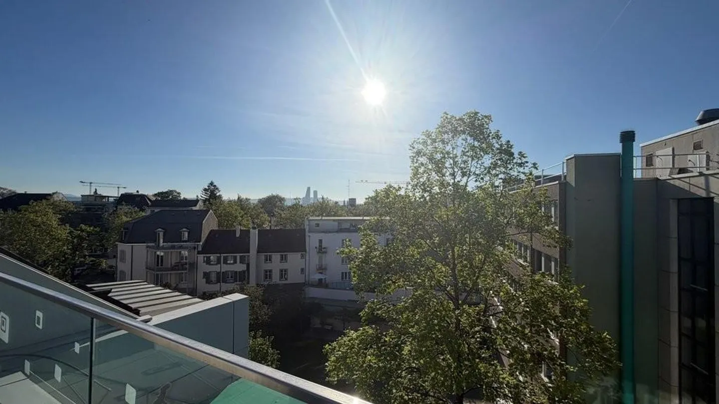 Appartement en duplex exclusif de 6 pièces au-dessus des toits de Bâle - Photo 12 sur 12