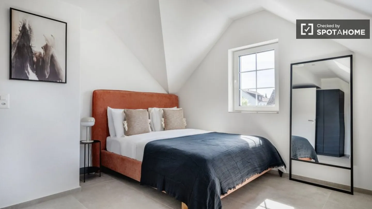 Entdecke, besichtige und miete dein neues Zuhause online mit vollem Vertrauen. - Foto 10 von 18