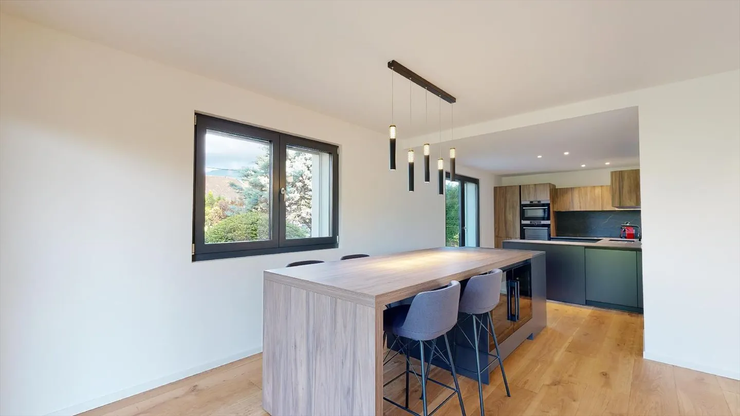 Detached house with 5 bedrooms - Photo 6 of 13