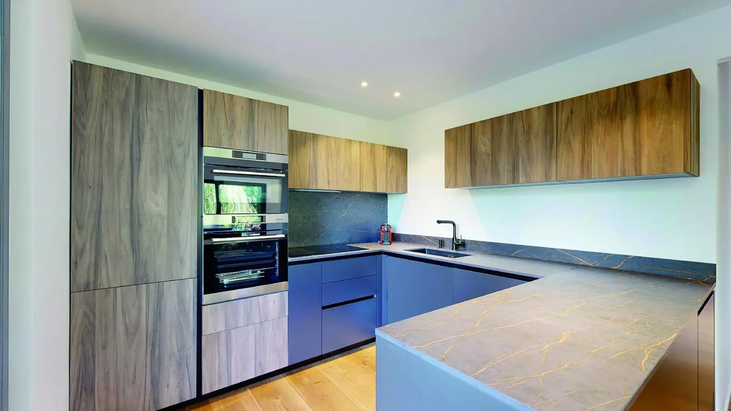 Detached house with 5 bedrooms - Photo 8 of 13