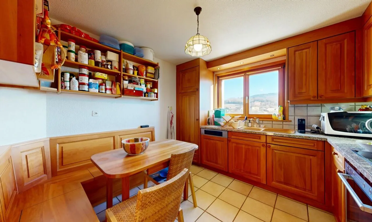 Charming villa with unobstructed view of the Alps and the lake - Photo 8 of 11