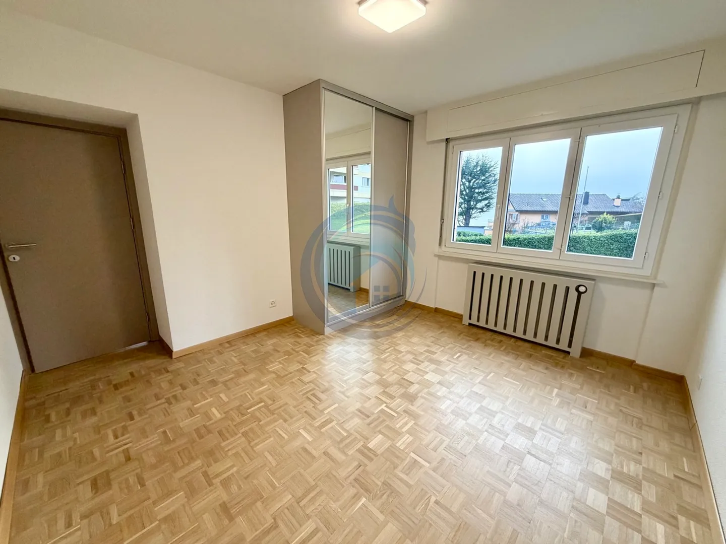MAGNIFICENT RENOVATED 3.5-ROOM APARTMENT WITH LARGE BALCONY - Photo 7 of 15
