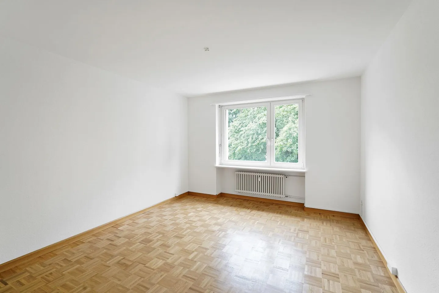 Wohnblock mit ruhigem Innenhof - Foto 4 von 8