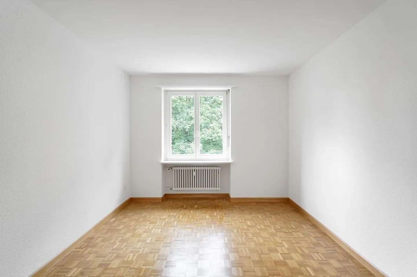 Wohnblock mit ruhigem Innenhof - Foto 5 von 8