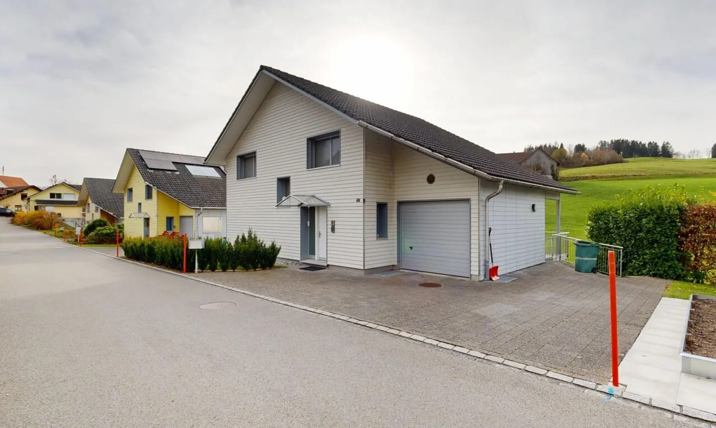 Casa indipendente, posizione familiare e tranquilla - Foto 1 di 11