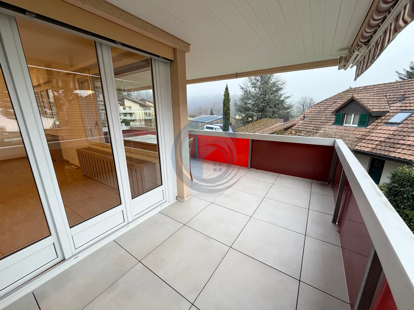 MAGNIFICENT RENOVATED 3.5-ROOM APARTMENT WITH LARGE BALCONY - Photo 12 of 15