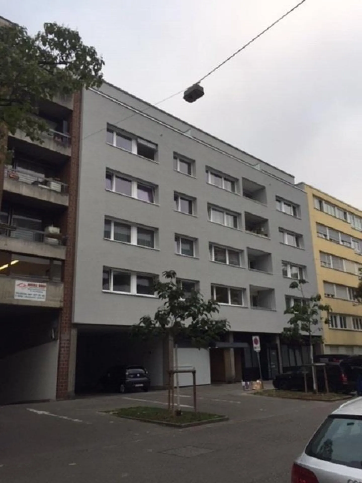 Einstellplatz Nähe Novartiscampus zu vermieten - Foto 1 von 4