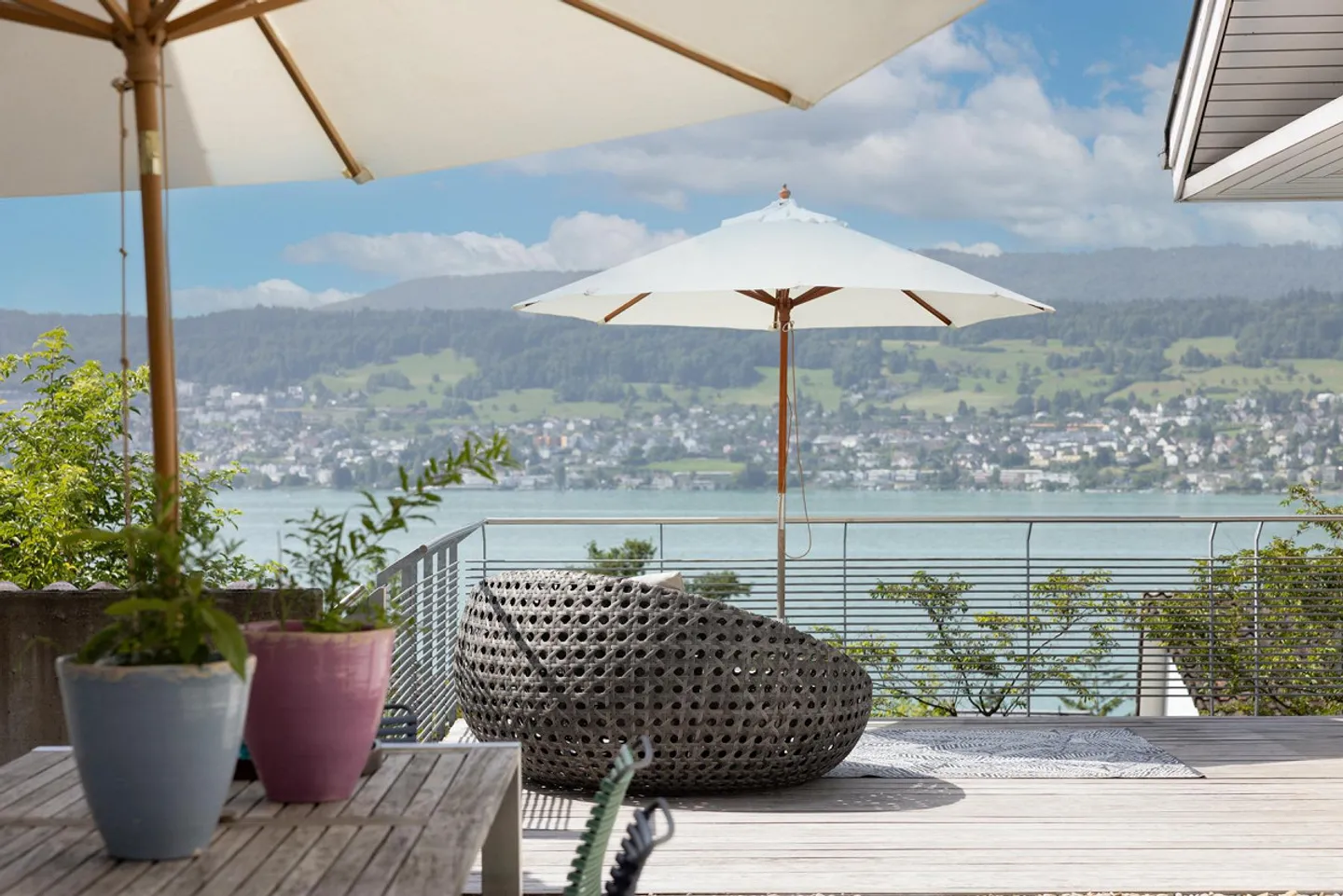 Casa bifamiliare di 6½ stanze con vista mozzafiato sul lago a Herrliberg - Foto 1 di 4