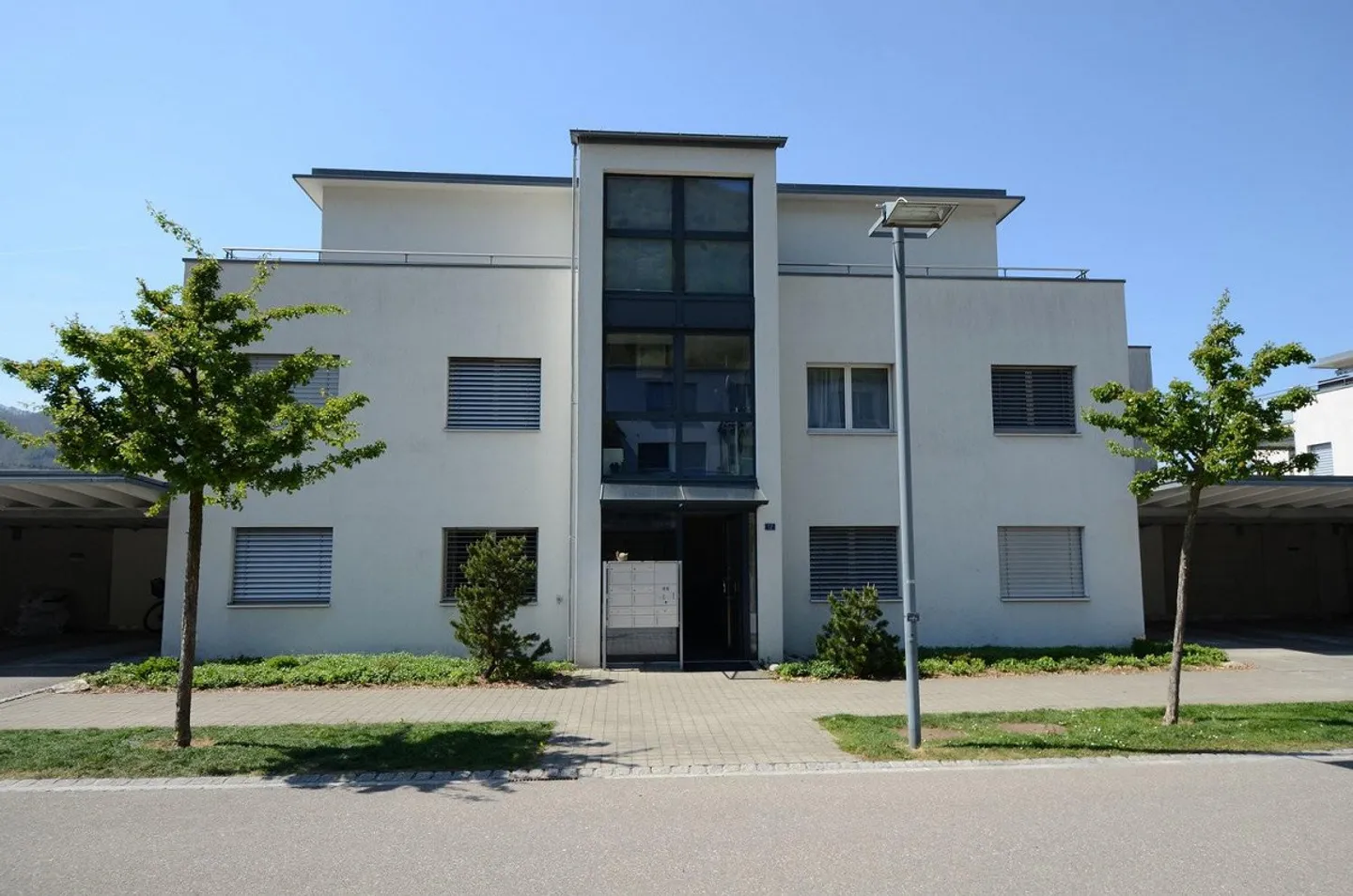 Appartamento di 4,5 stanze con area giardino - Foto 1 di 9