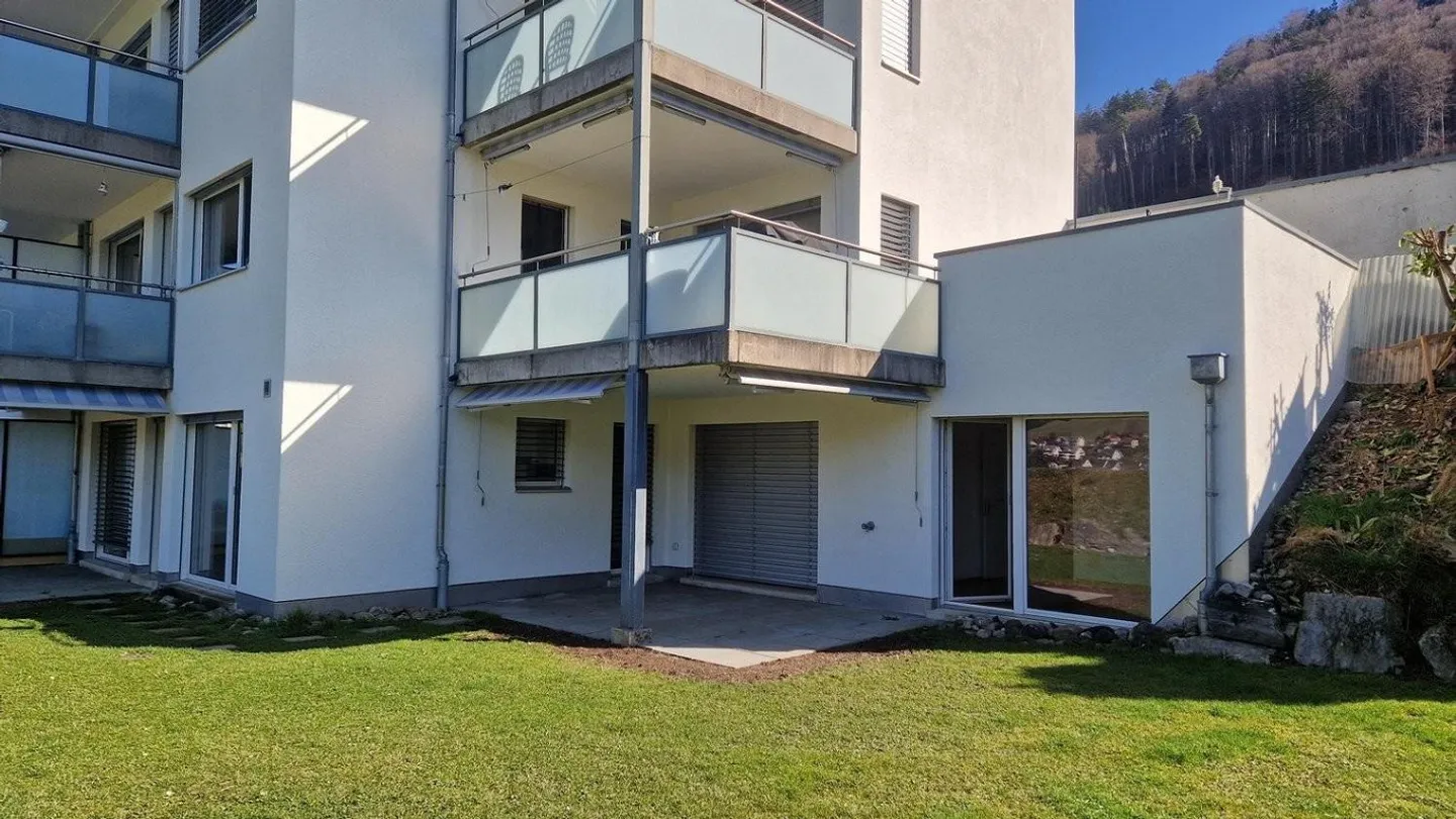 Appartamento di 4,5 stanze con area giardino - Foto 7 di 9