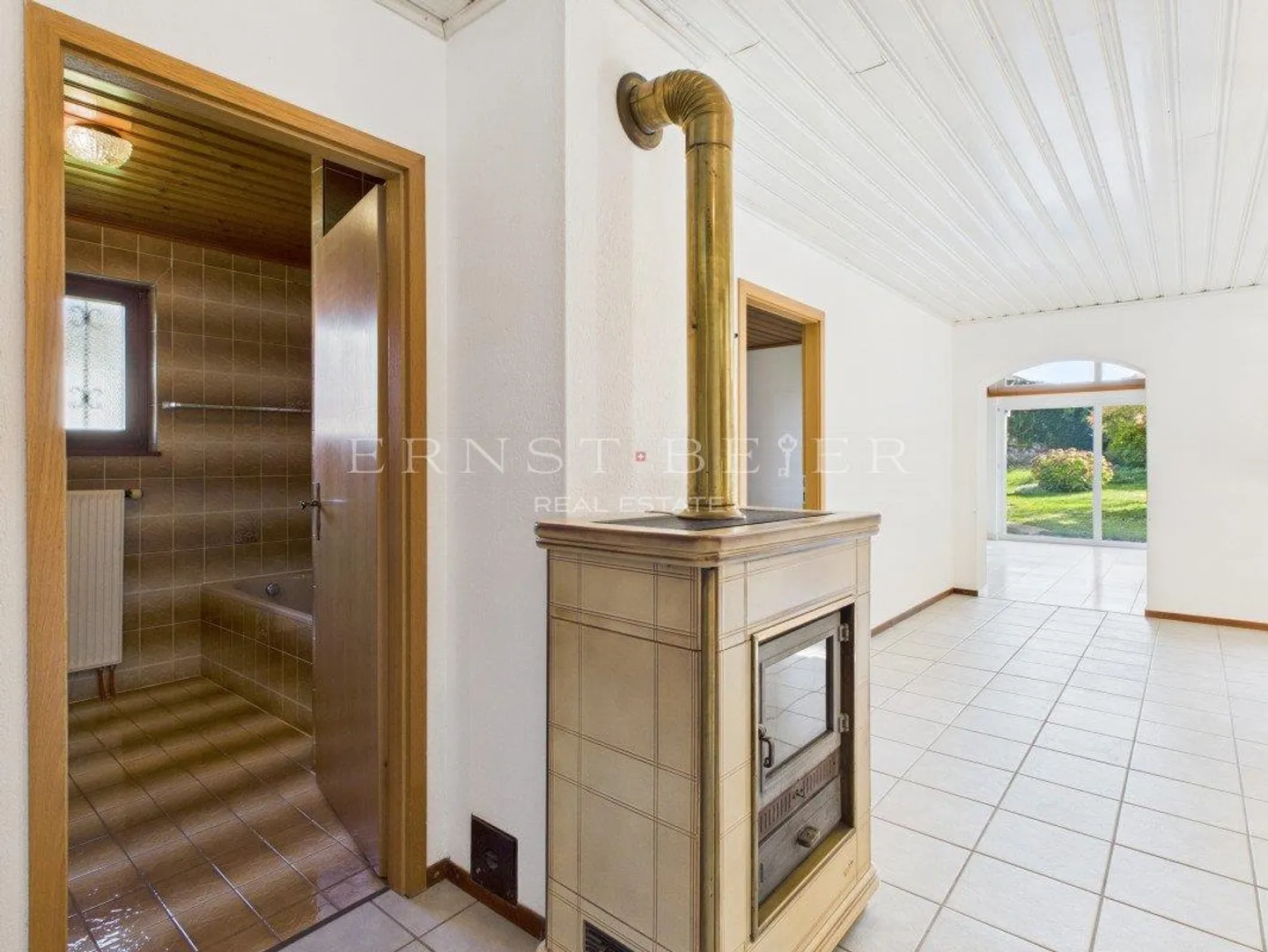Bella villa unifamiliare al piano terra, in un quartiere tranquillo e verdeggiante - Foto 7 di 13
