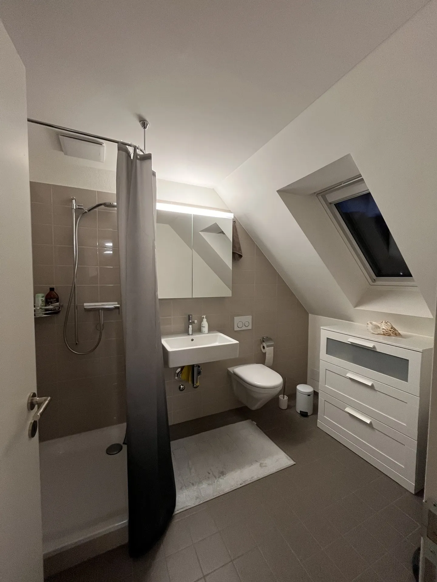 APPARTEMENT 2½ PIÈCES À BERNE - SANDRAIN, MEUBLÉ, TEMPORAIRE - Photo 6 sur 9