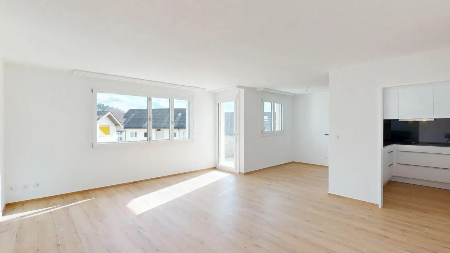 Moderno e ben collegato a Oftringen - Foto 1 di 12
