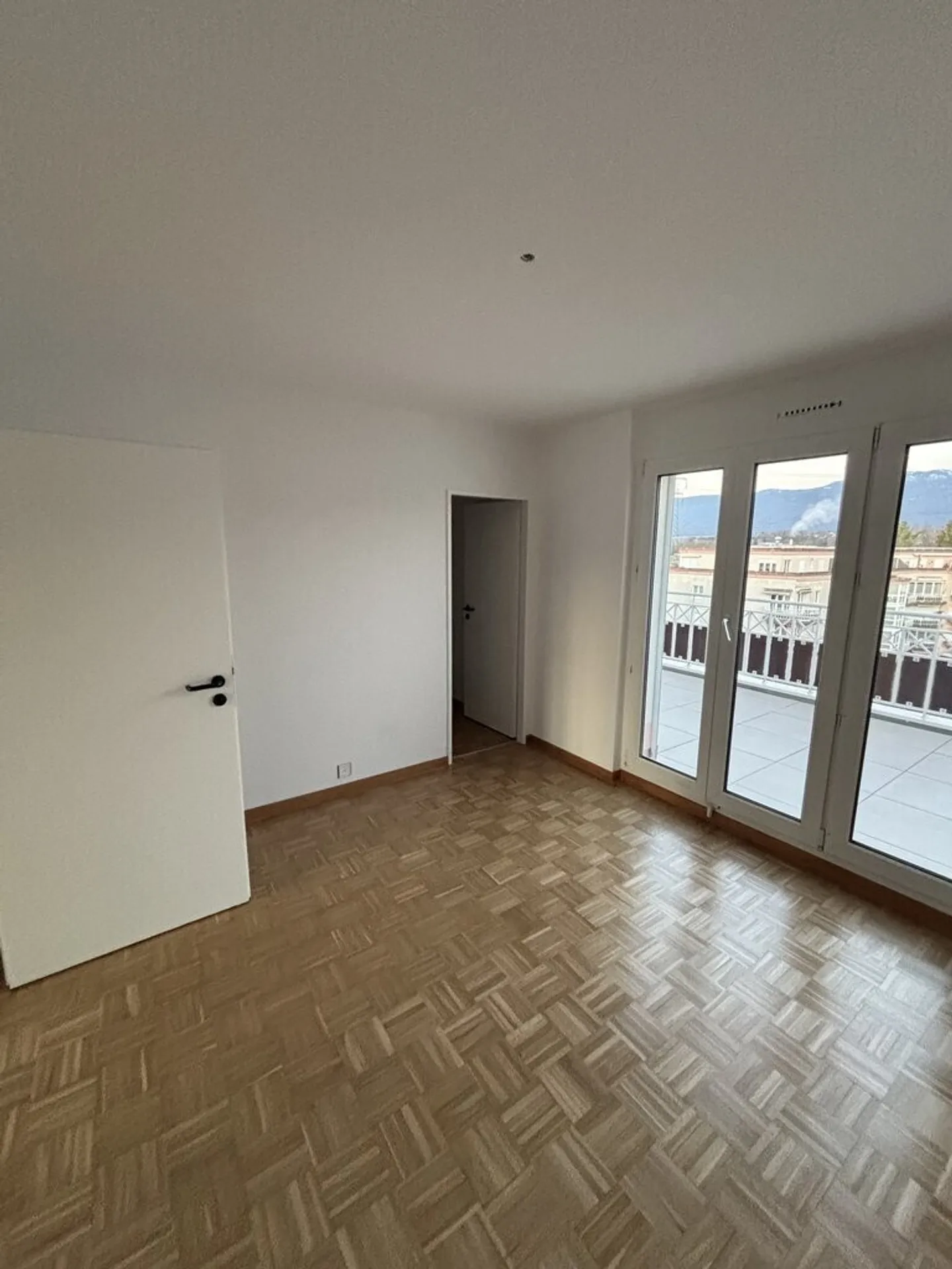 Da afferrare! Incantevole appartamento in un quartiere tranquillo e verde! - Foto 2 di 5