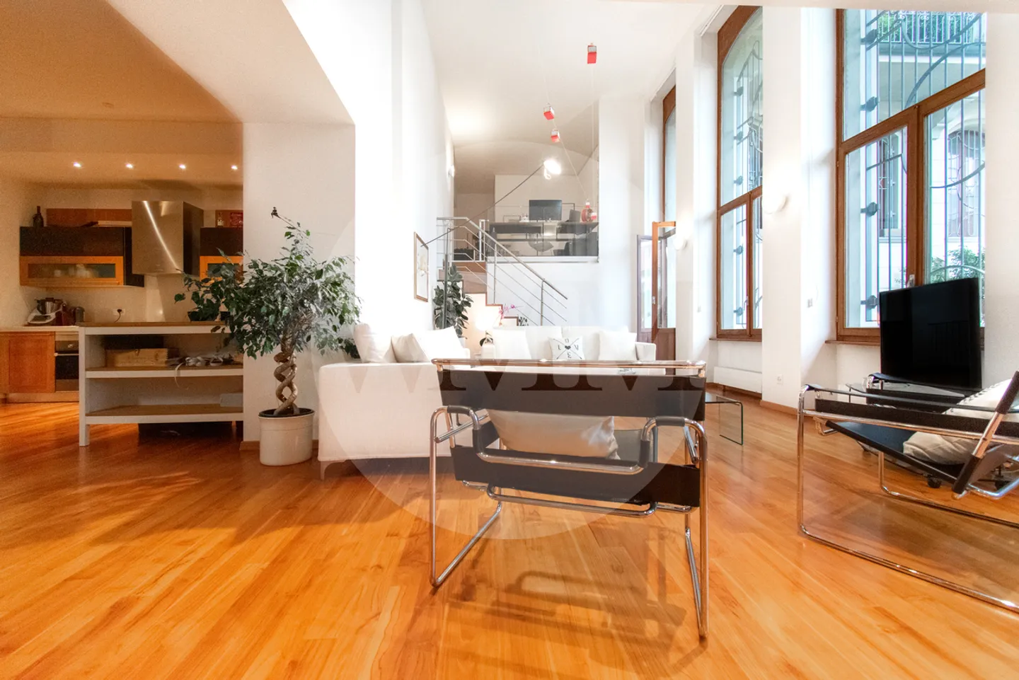 LOFT VON CHARME MIT PRIVATGARTEN UND ANGRENZENDEM APARTMENT - Foto 4 von 20