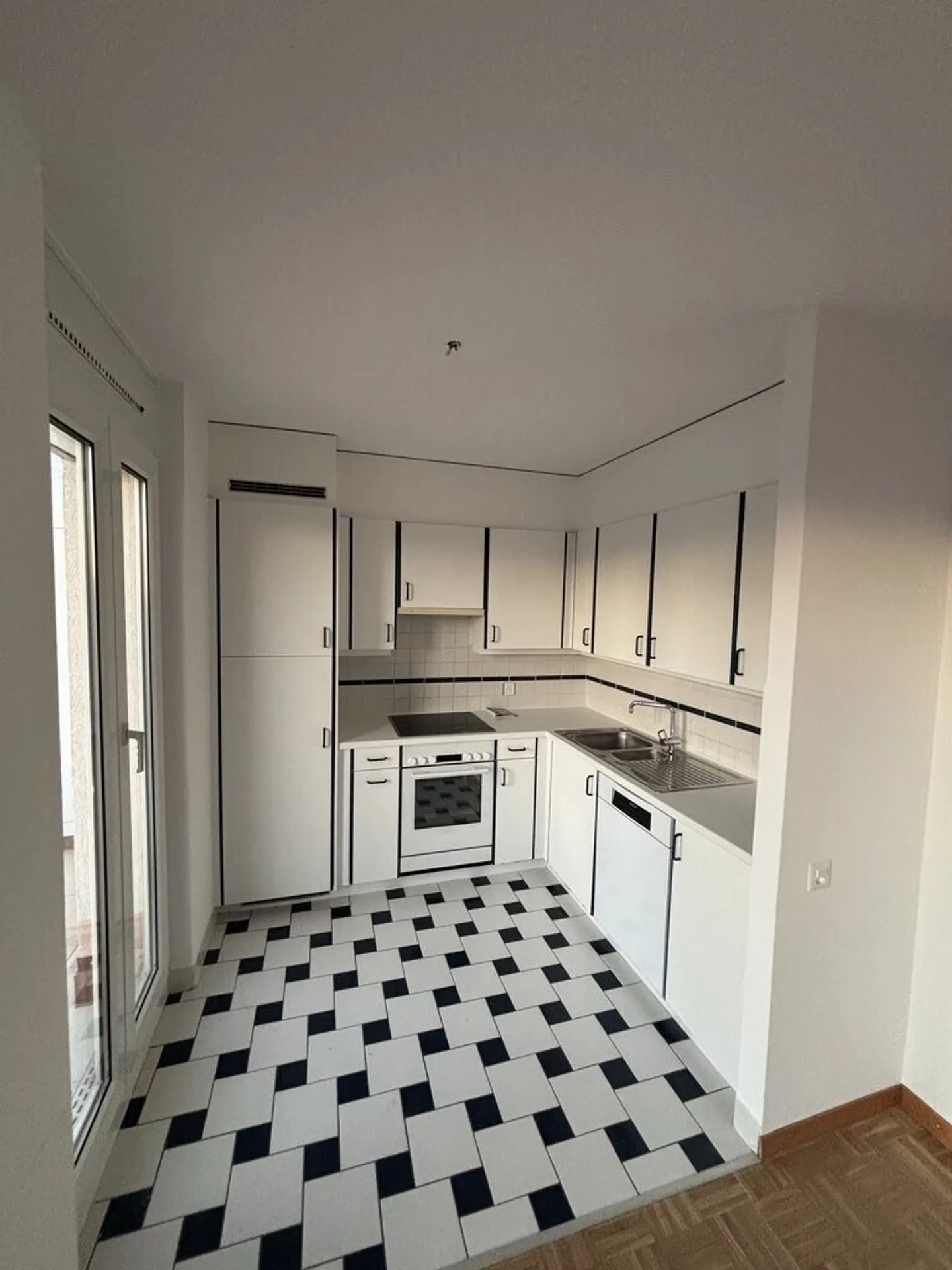 Da afferrare! Incantevole appartamento in un quartiere tranquillo e verde! - Foto 3 di 5