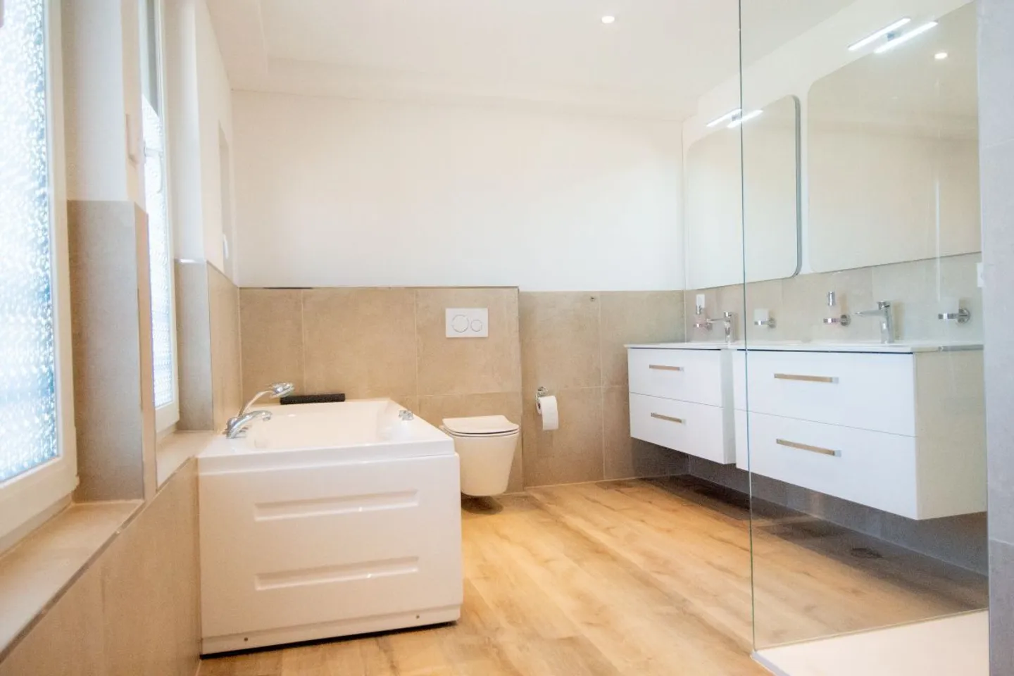 Semi-detached house for sale - Photo 5 of 8