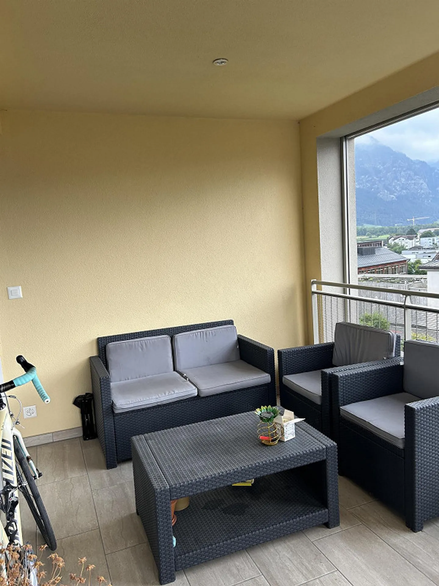 Looking for a new tenant for a 3.5 room apartment including 2 parking spaces - Photo 14 of 15
