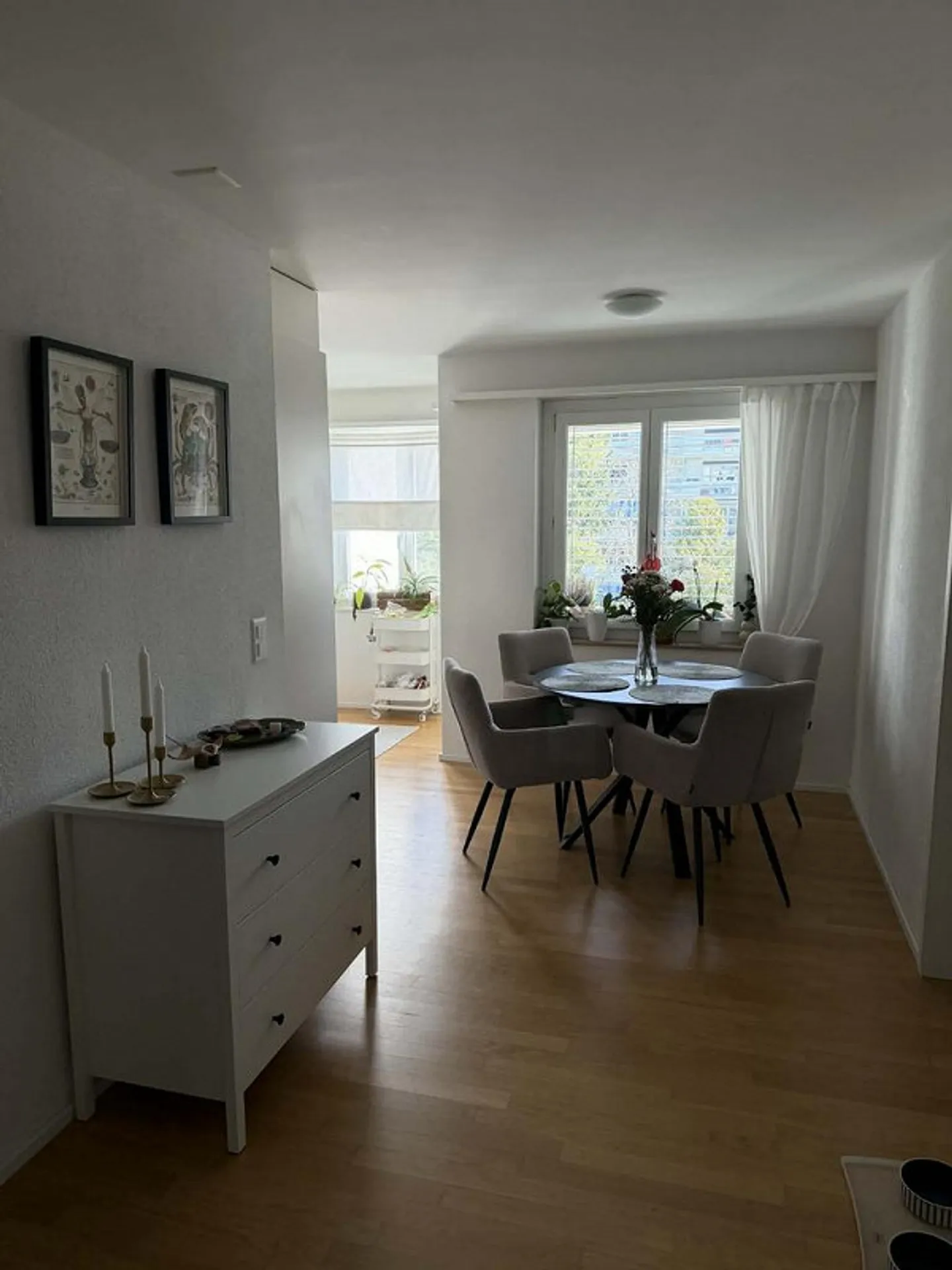 Modern Apartment Near City Center - Photo 7 of 12