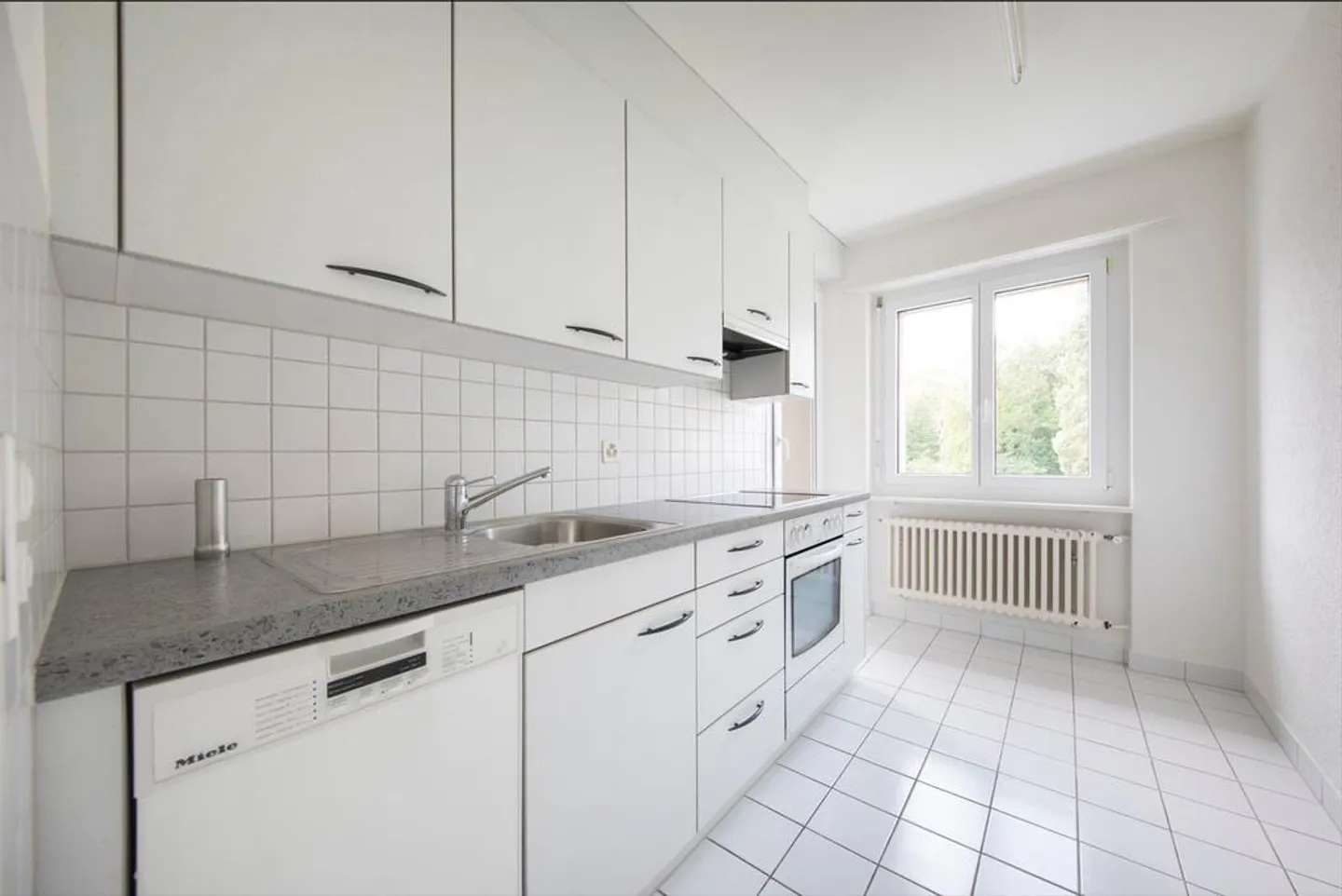 Luminoso appartamento di 3,5 locali nel quartiere residenziale Aarepark - Foto 3 di 10