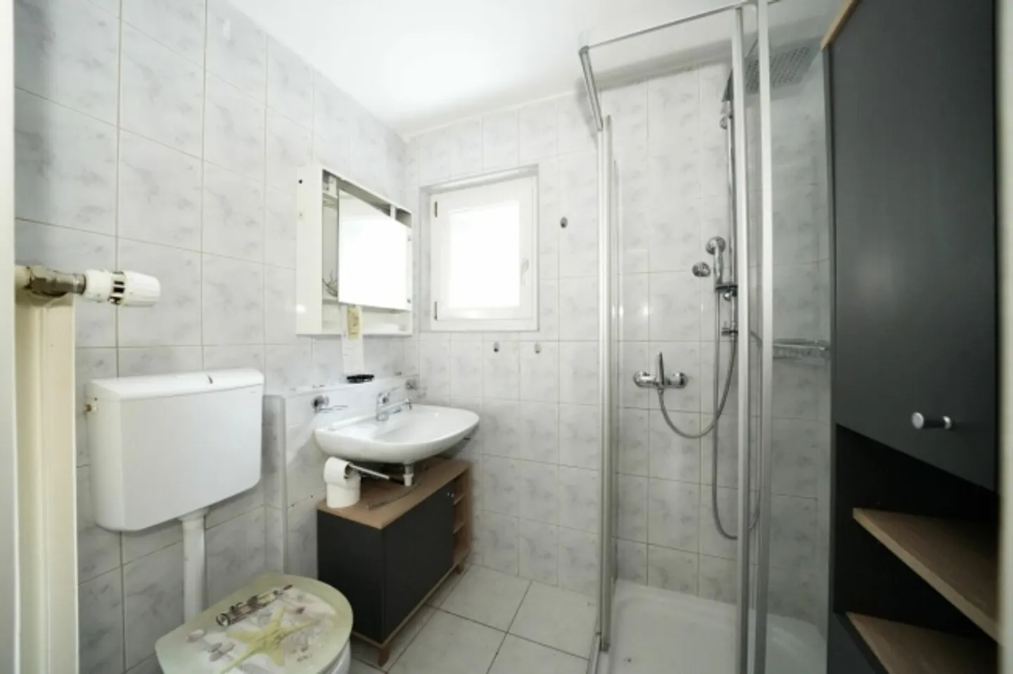 Quietly Located Single-Family Home with a View of the Alps - Photo 6 of 6