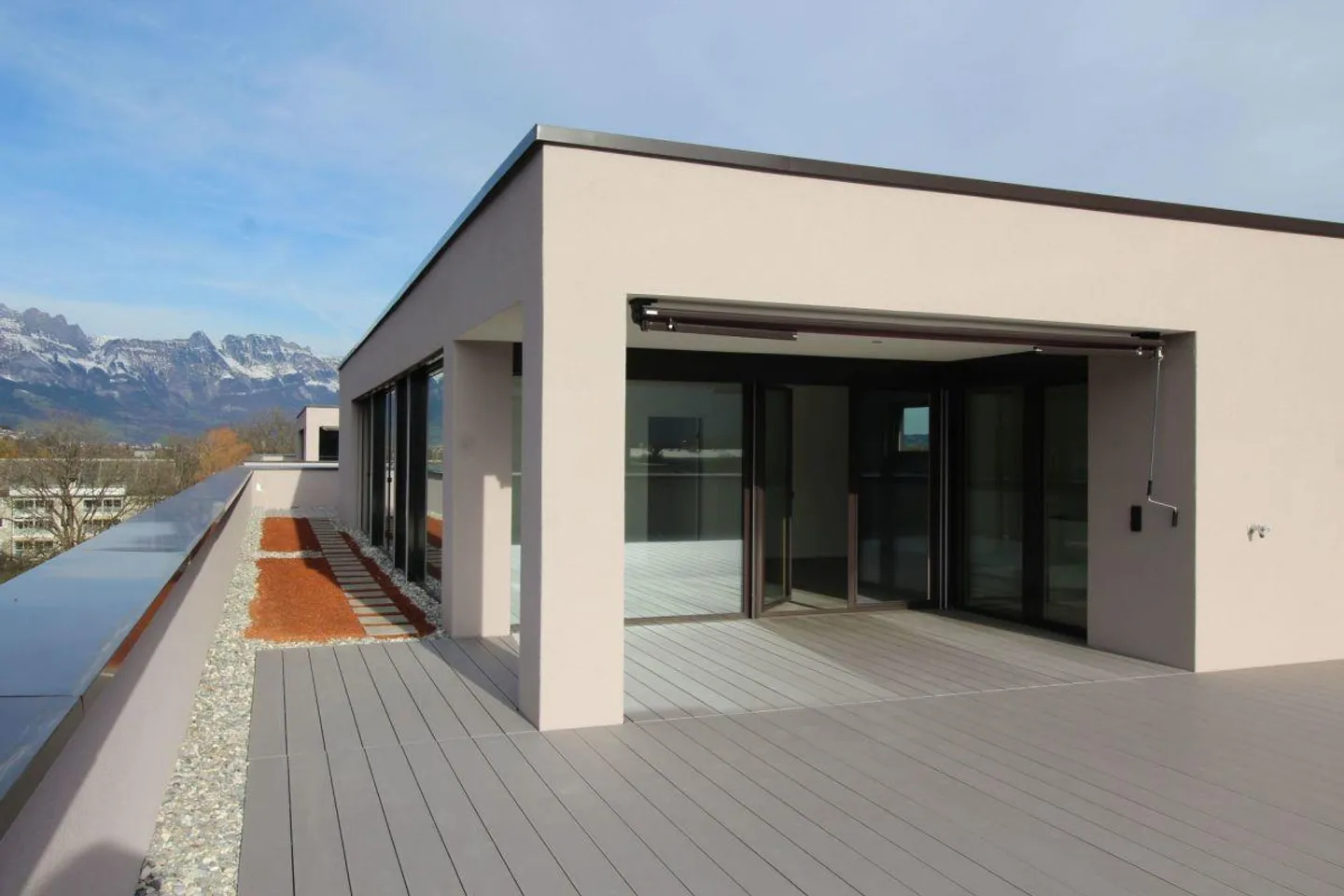 traumhafte 4.5-Zimmer-Attikawohnung mit herrlichem Weitblick - Foto 12 von 15