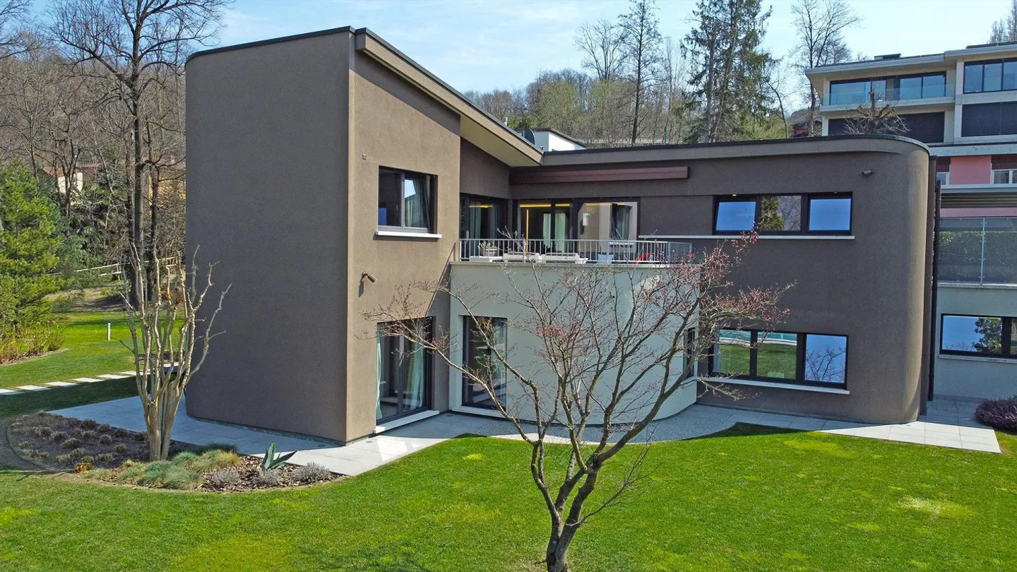 Mendrisio, raffinata villa singola con piscina - Foto 3 di 30