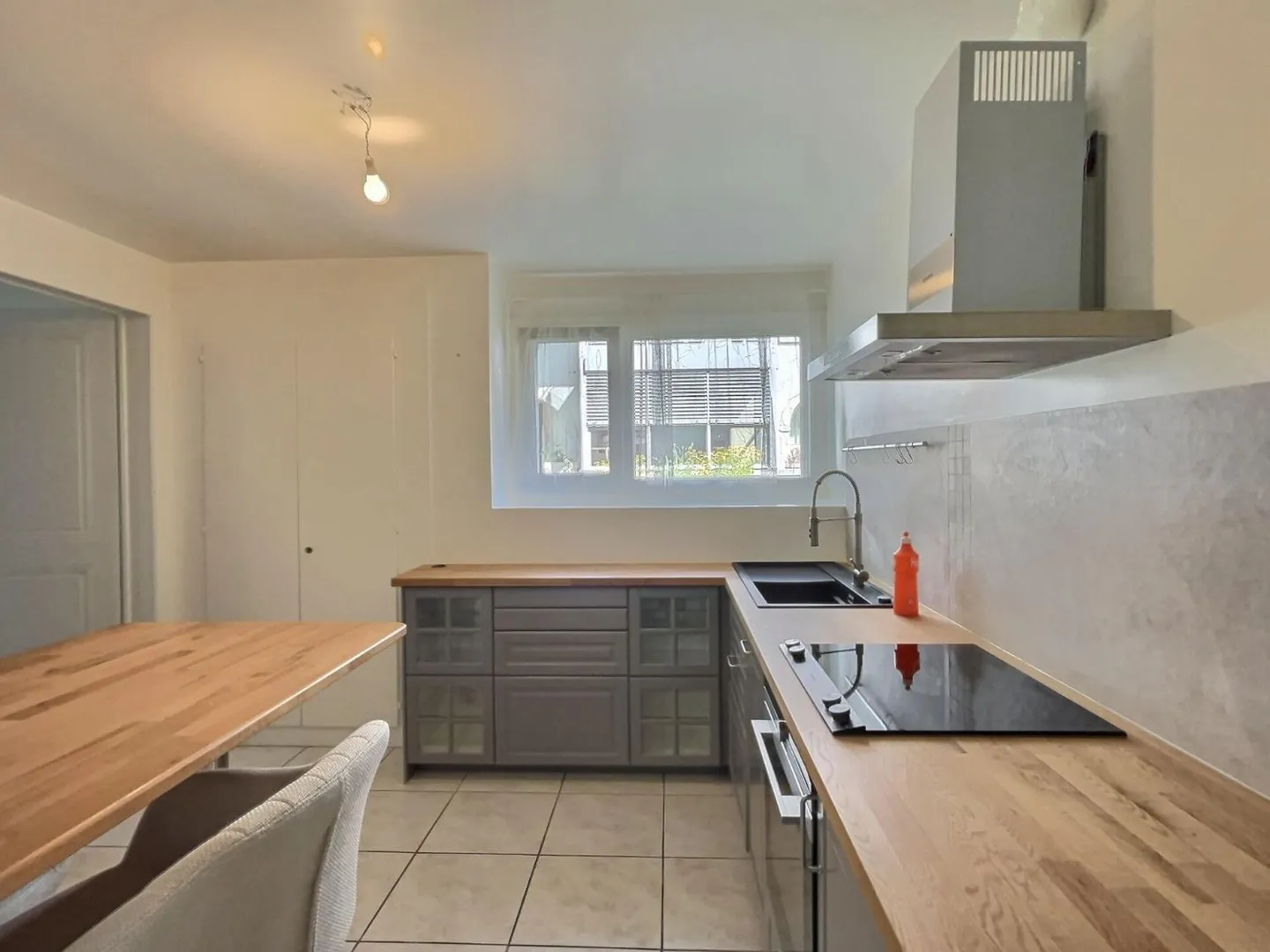 Mont-sur-Lausanne: Spacious 2.5-room apartment in a quiet villa! - Photo 7 of 10