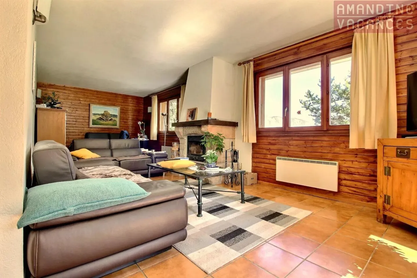 Chalet con 3 camere da letto nel cuore della natura - Foto 3 di 13