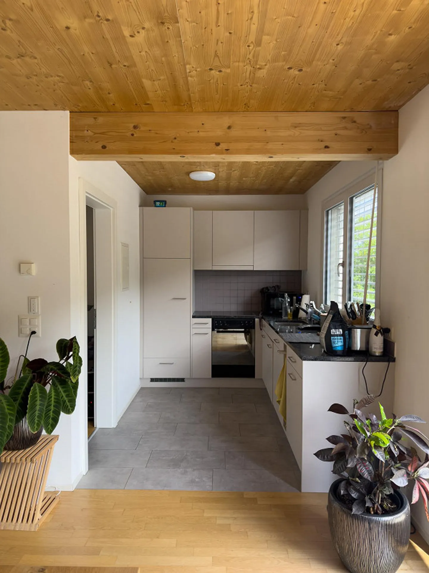 Moderno appartamento attico con 2 camere da letto con balcone e bella vista a Baden - Foto 4 di 13