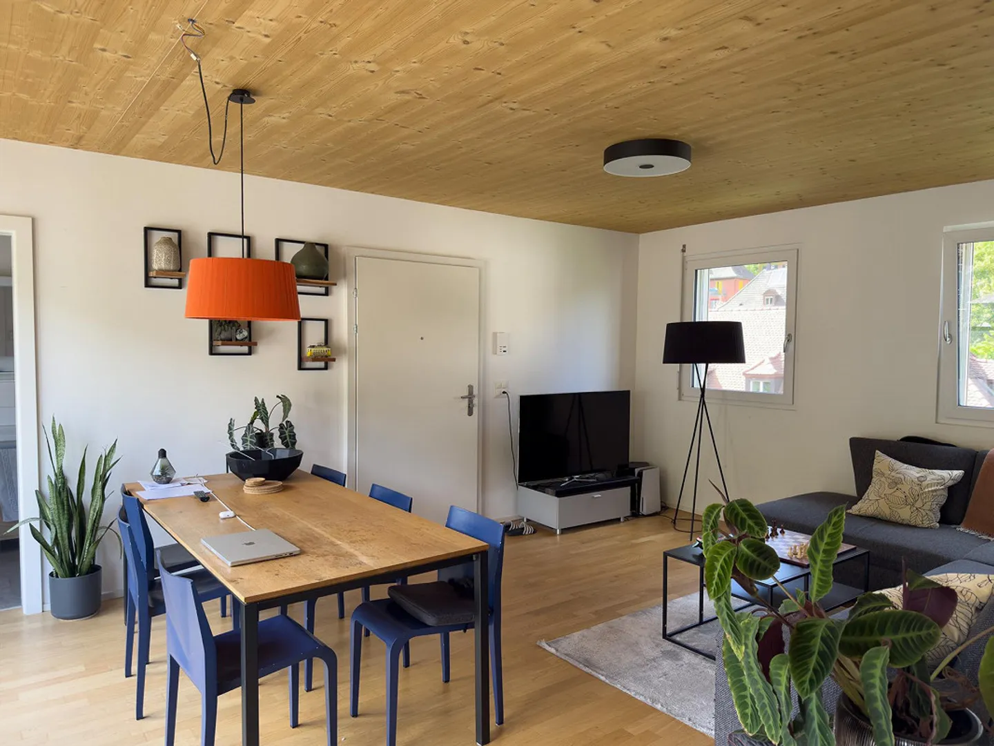 Moderno appartamento attico con 2 camere da letto con balcone e bella vista a Baden - Foto 10 di 13